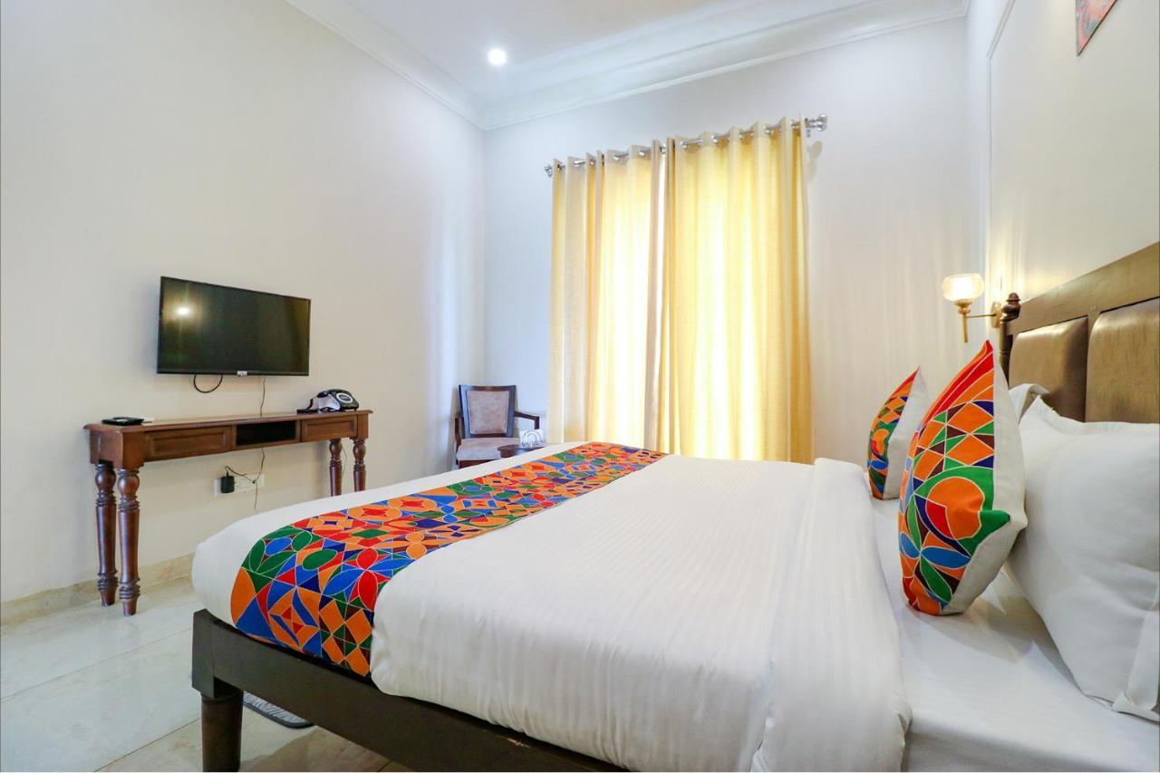 Fabhotel K9 Villa Ludhiana Luaran gambar