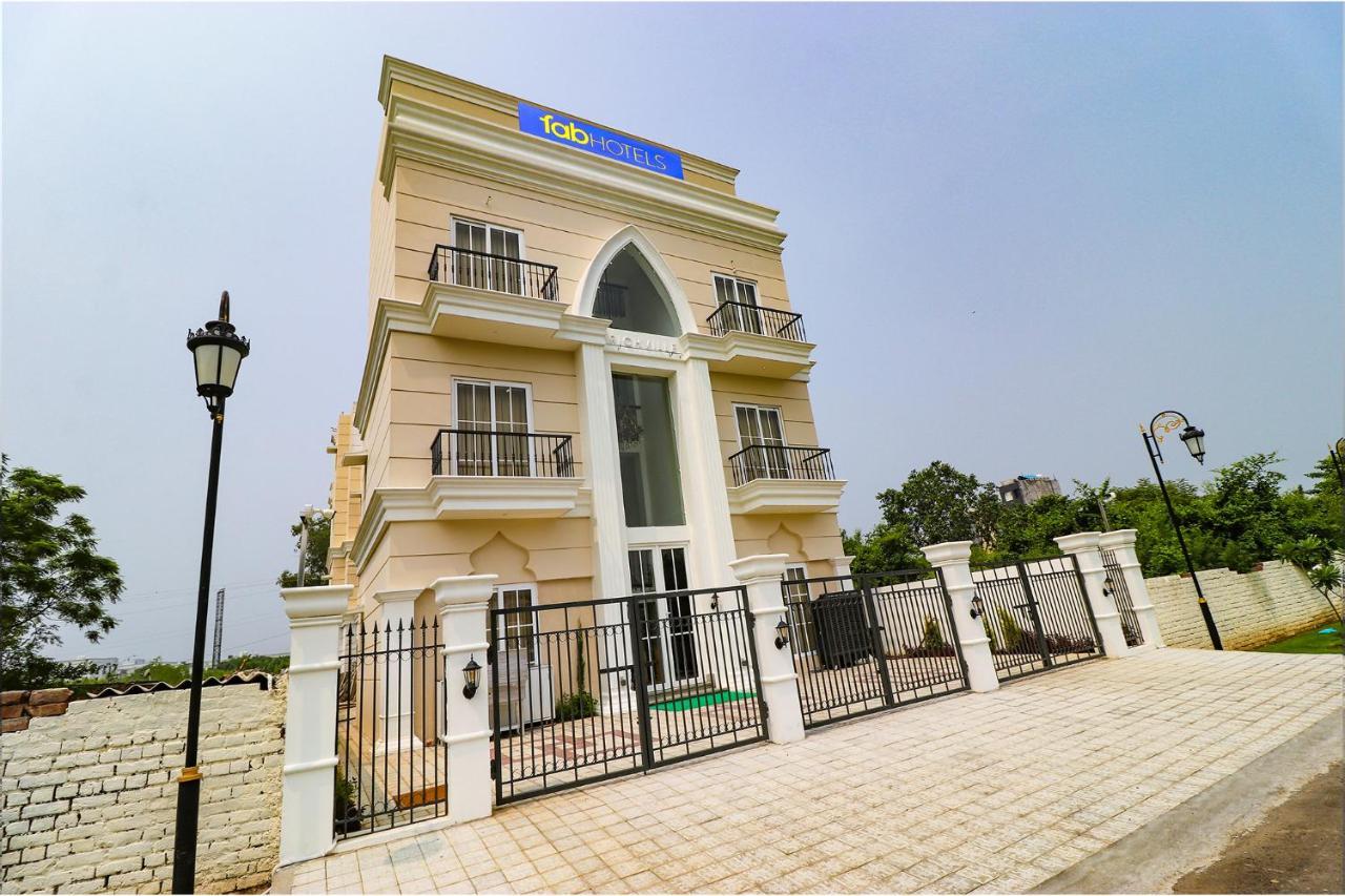 Fabhotel K9 Villa Ludhiana Luaran gambar