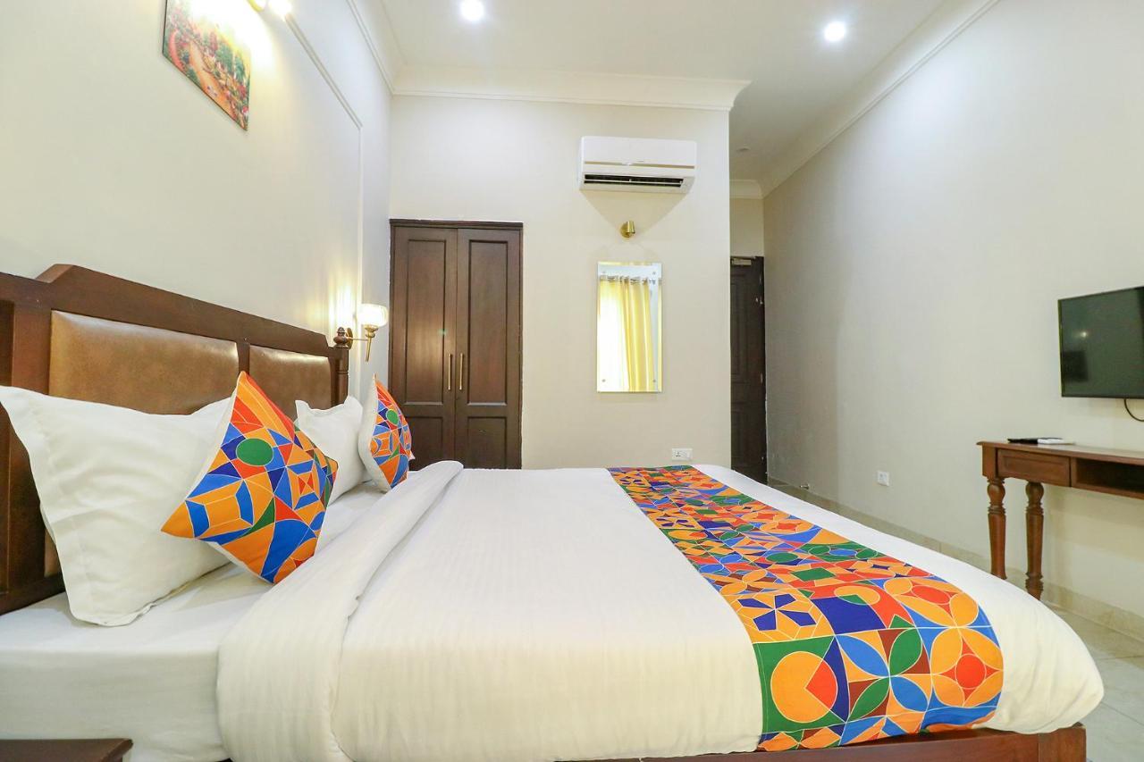 Fabhotel K9 Villa Ludhiana Luaran gambar